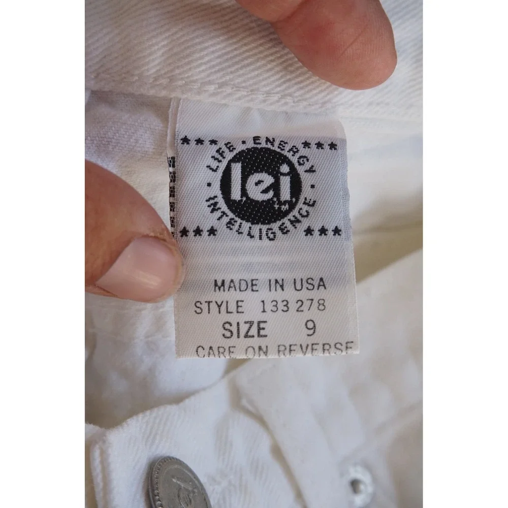 L.E.I.‎ Denim Shorts Cotton Vintage 90s minimalist High Waisted White Size 9